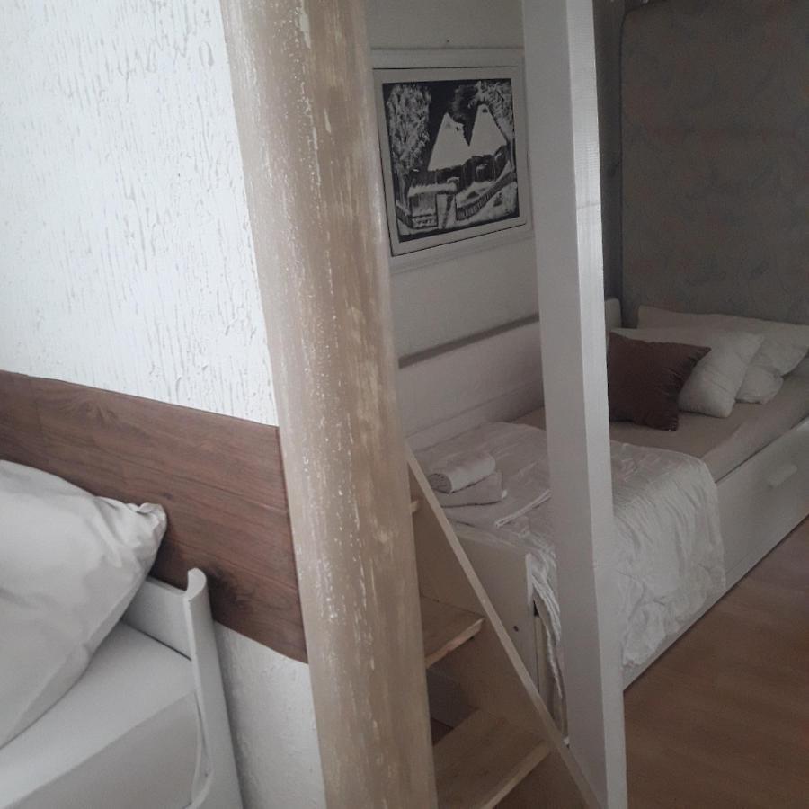 Apartmani Ni Kültér fotó